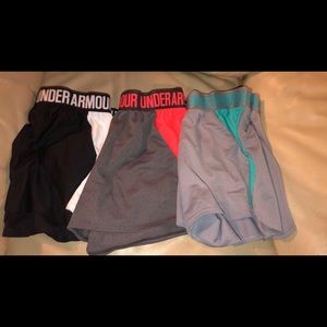 Women’s under armour shorts bundle size small